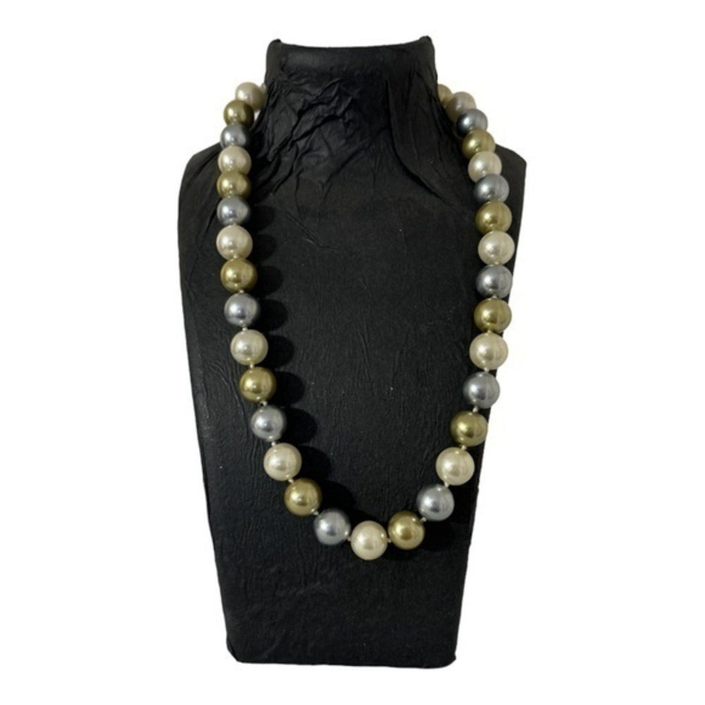Vintage Multicolored Large Faux Pearl Necklace Choker 19"